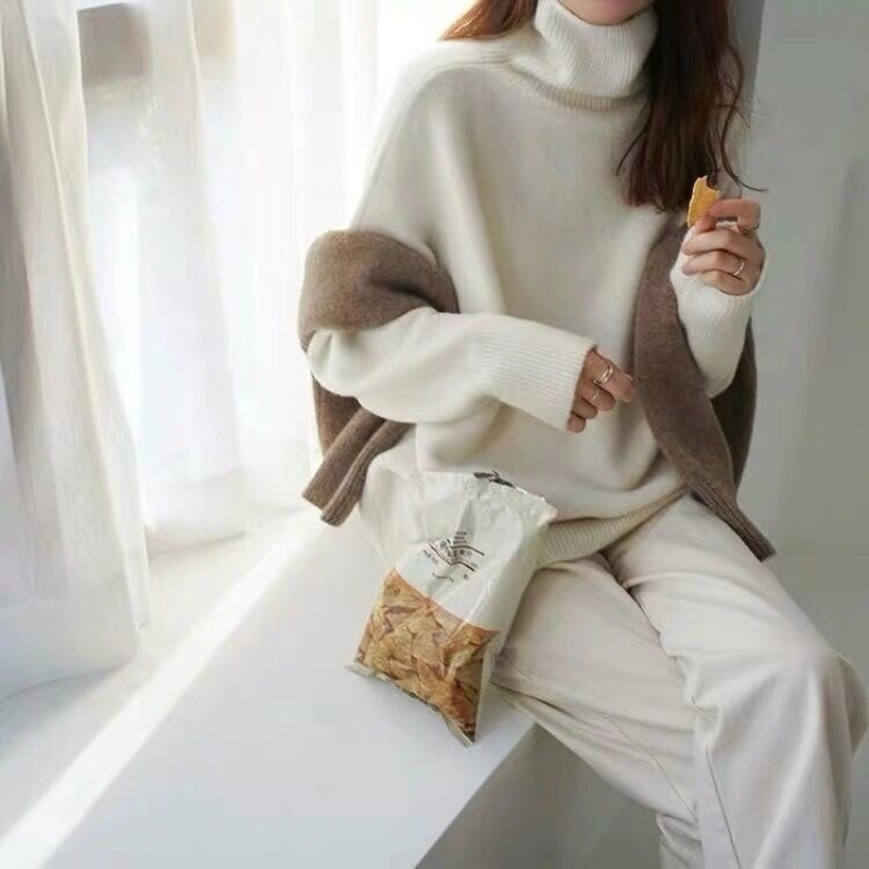 Women’s Turtleneck Sweatshirt – Oversized Knit – Drawstring Hem – Long Sleeve Casual Fit