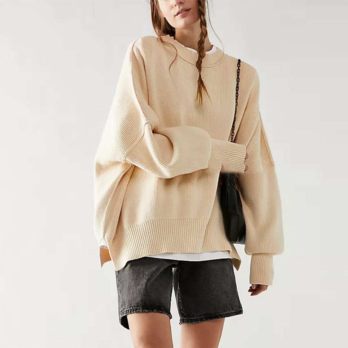 Women’s Pullover Knit Sweater – Oversized Fit – Textured Finish – Side Slits – Crew Neck