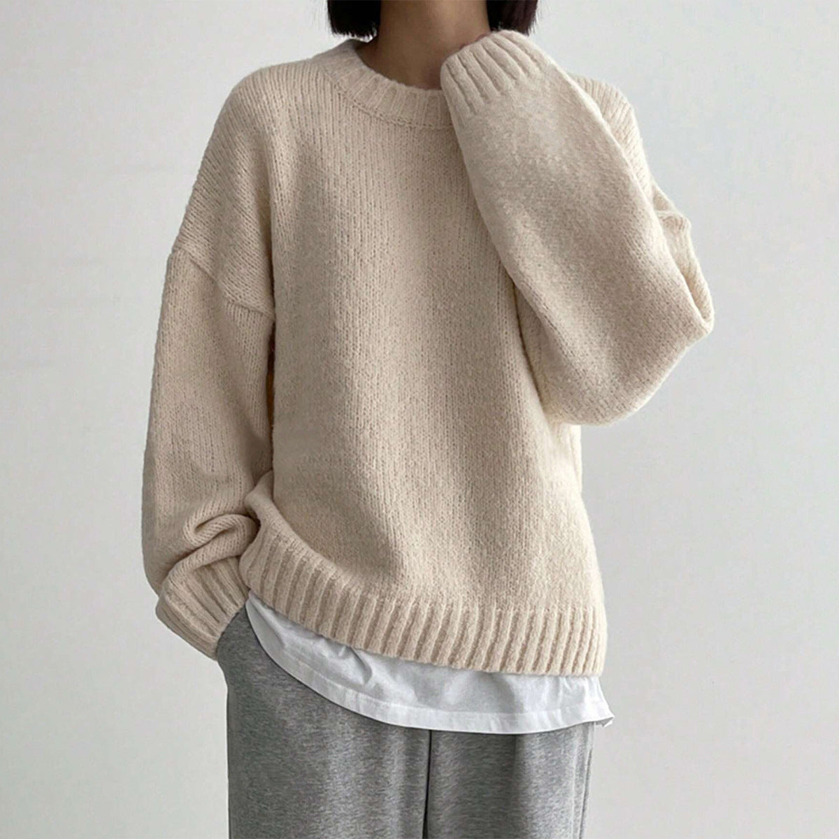 Women’s Pullover Sweater – Oversized Fit – Wool Knit – Crew Neck – Ribbed Trim