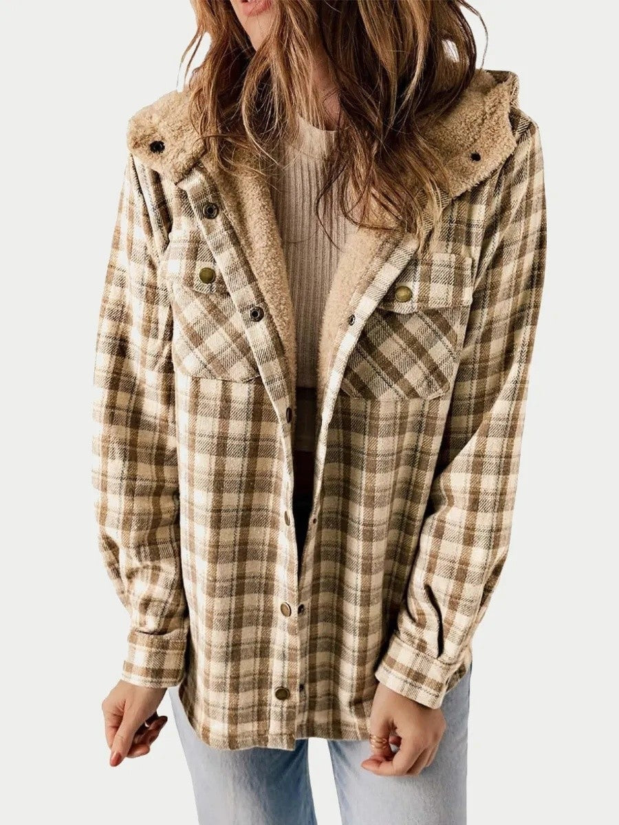 Women’s Shacket – Relaxed Fit – Fleece Lined – Plaid Pattern – Hooded Casual Layer