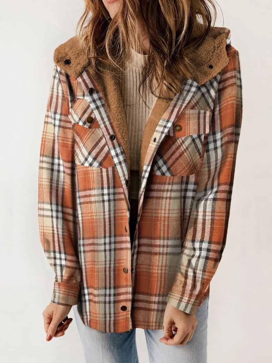 Women’s Shacket – Relaxed Fit – Fleece Lined – Plaid Pattern – Hooded Casual Layer