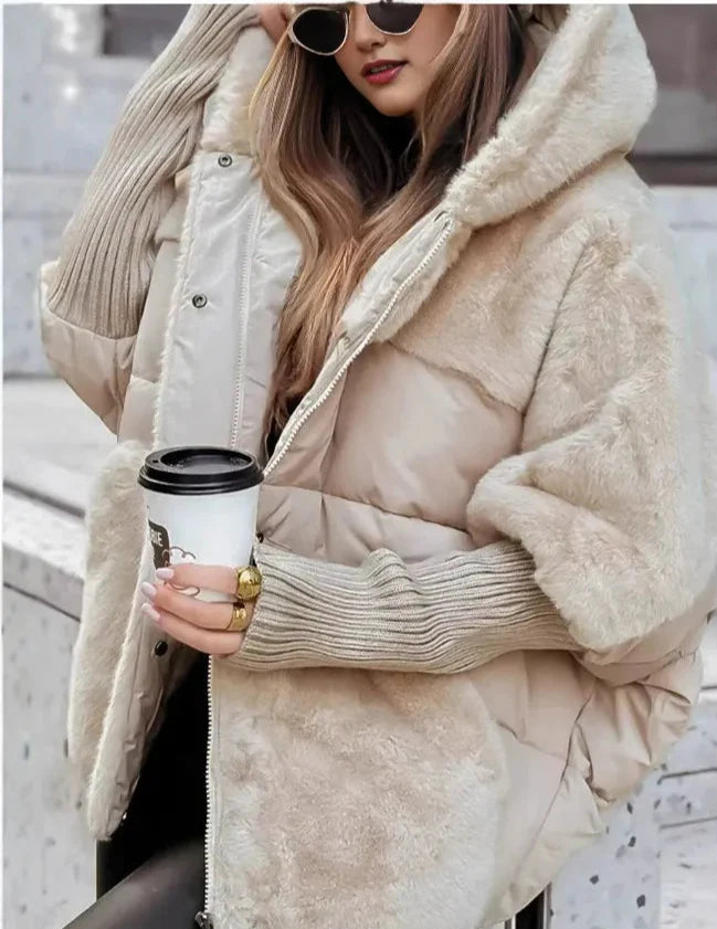 Women’s Quilted Coat – Faux Fur Hood – Ribbed Cuffs – Loose Fit – Padded Hybrid Design