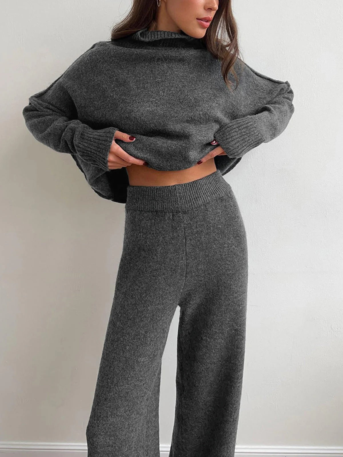 Women’s Lounge Set – Soft Knit – Oversized Fit – Turtleneck Top – Wide-Leg Pants