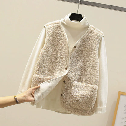 Women’s Vest – Plush Shearling Texture – Relaxed Fit – V-Neck – Button Front – Patch Pockets