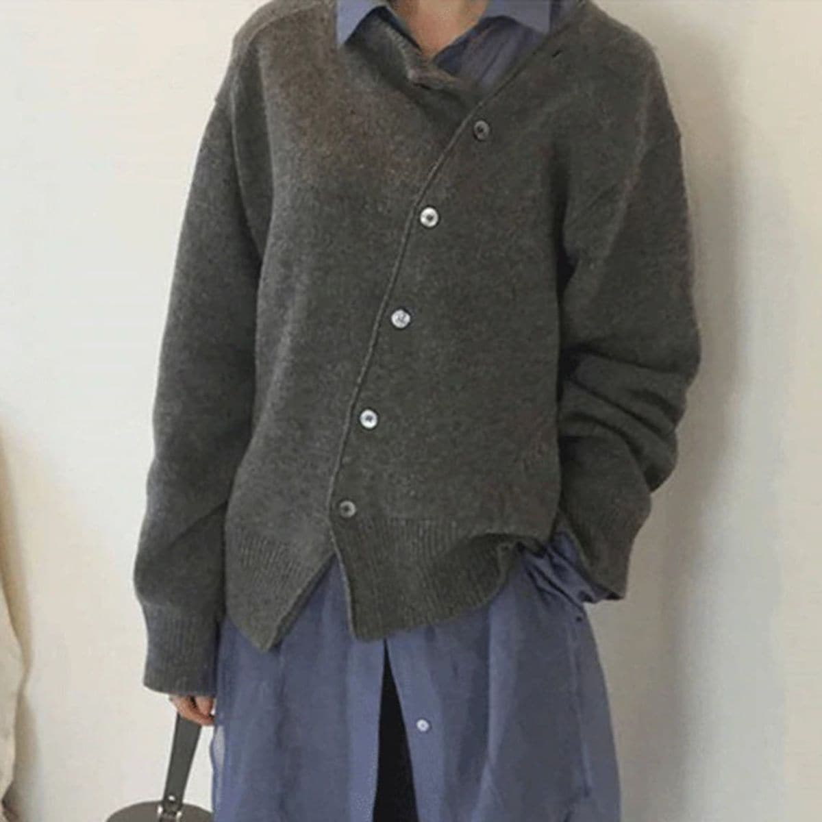 Women’s Sweater – Oversized Fit – Soft Knit Wool Feel – Button Front – Ribbed Trim