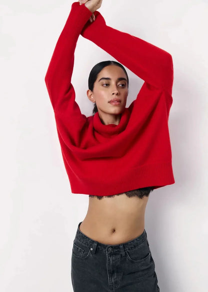 Women’s Turtleneck Knit Top – Oversized Fit – Cropped Length – Wool Blend – Ribbed Hem