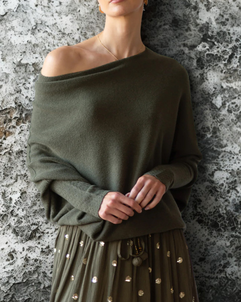 Women’s Oversized Knit Top – Relaxed Fit – Off-Shoulder – Dolman Sleeves with Ribbed Cuffs