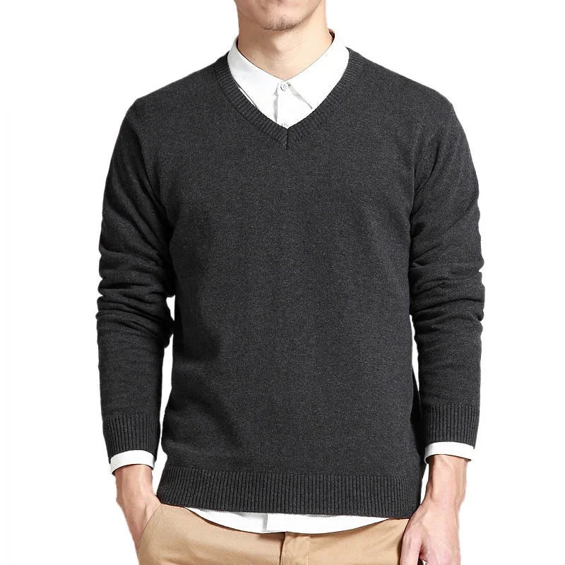 Men’s Sweater – Slim Fit – Fine Gauge Knit – V-Neck – Ribbed Hem and Cuffs