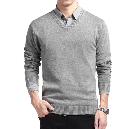 Men’s Sweater – Slim Fit – Fine Gauge Knit – V-Neck – Ribbed Hem and Cuffs