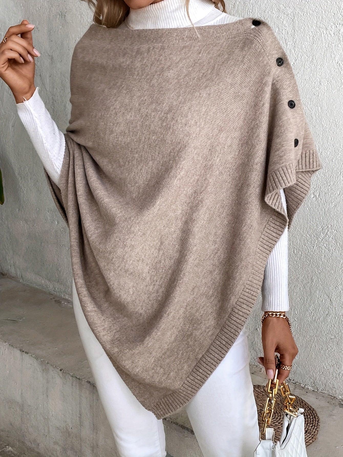 Women’s Poncho – Soft Knit – Relaxed Fit – Button Front – Ribbed Edges