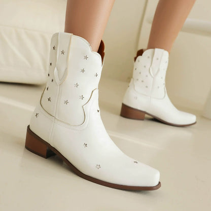 Women’s Ankle Boots – Snip Toe – Star Studded – Low Block Heel – Pull-On Western Style