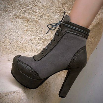 Women’s Ankle Boots – Faux Leather – Wingtip Brogue – Chunky Heel – Lace-Up Zip Closure