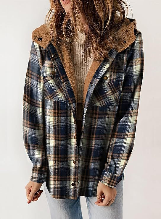 Women’s Jacket – Wool Blend – Relaxed Fit – Plaid Pattern – Hooded Button-Up