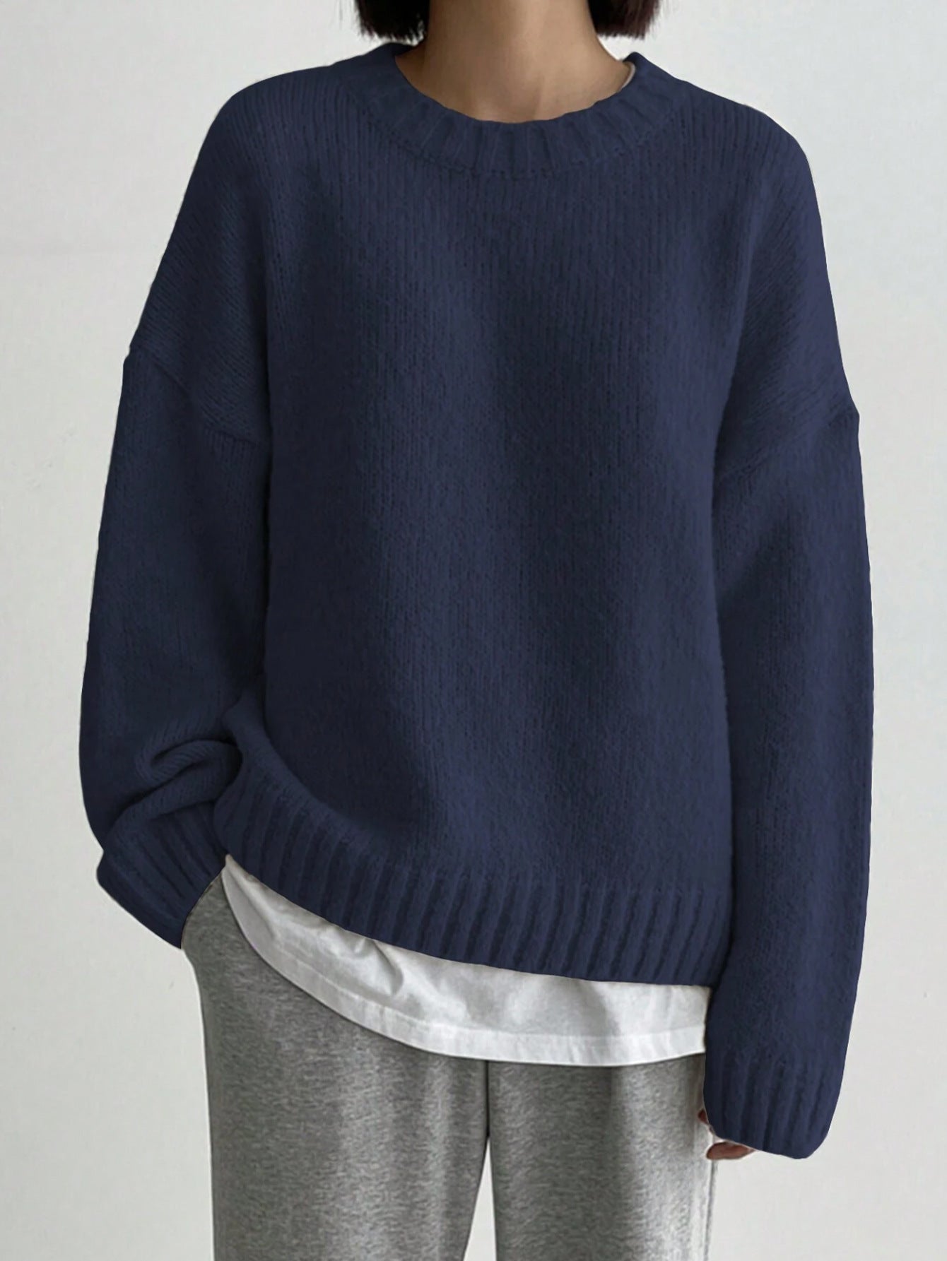 Women’s Pullover Sweater – Oversized Fit – Wool Knit – Crew Neck – Ribbed Trim