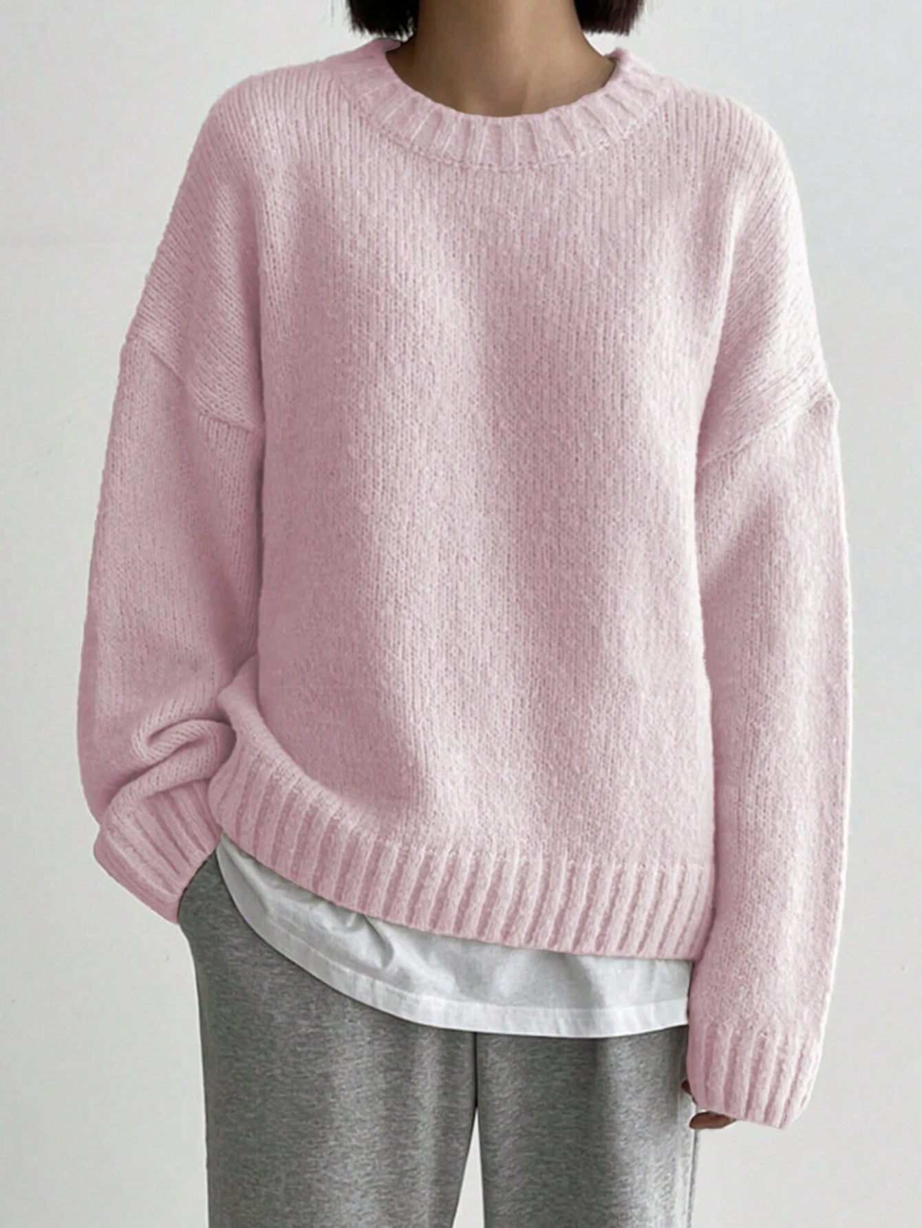 Women’s Pullover Sweater – Oversized Fit – Wool Knit – Crew Neck – Ribbed Trim