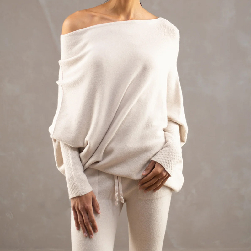 Women’s Oversized Knit Top – Relaxed Fit – Off-Shoulder – Dolman Sleeves with Ribbed Cuffs