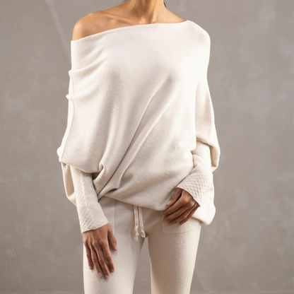 Women’s Oversized Knit Top – Relaxed Fit – Off-Shoulder – Dolman Sleeves with Ribbed Cuffs