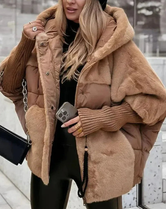Women’s Quilted Coat – Faux Fur Hood – Ribbed Cuffs – Loose Fit – Padded Hybrid Design