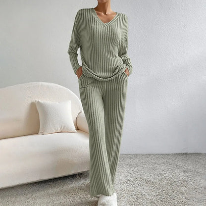 Women’s Lounge Set – Ribbed Knit – Relaxed Fit – V-Neck Top – Wide-Leg Pants